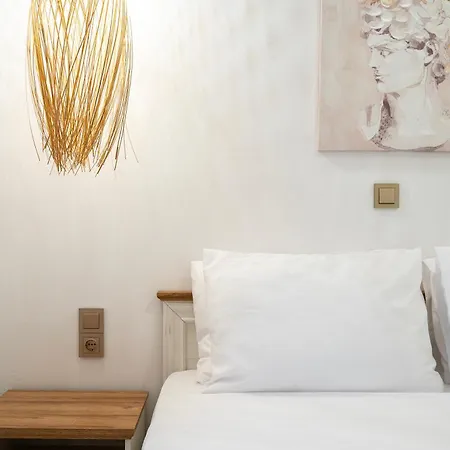 Ethereal Aura - 1 Min To The