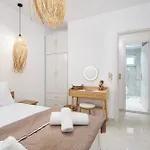 Ethereal Aura - 1 Min To The Apartment