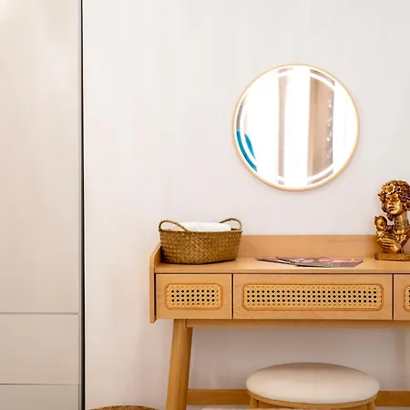 Ethereal Aura - 1 Min To The דירה