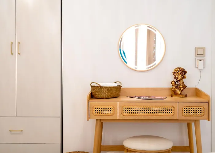 Ethereal Aura - 1 Min To The Lejlighed